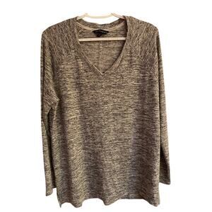 Banana Republic Grey V-neck Long Sleeve Soft Sweater Cottagecore